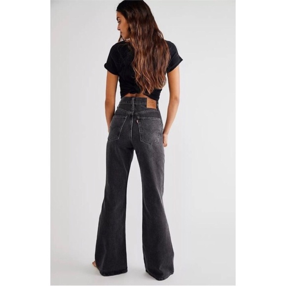 😎Levi’s Premium 70’s high-rise Flares - Picture 7 of 11